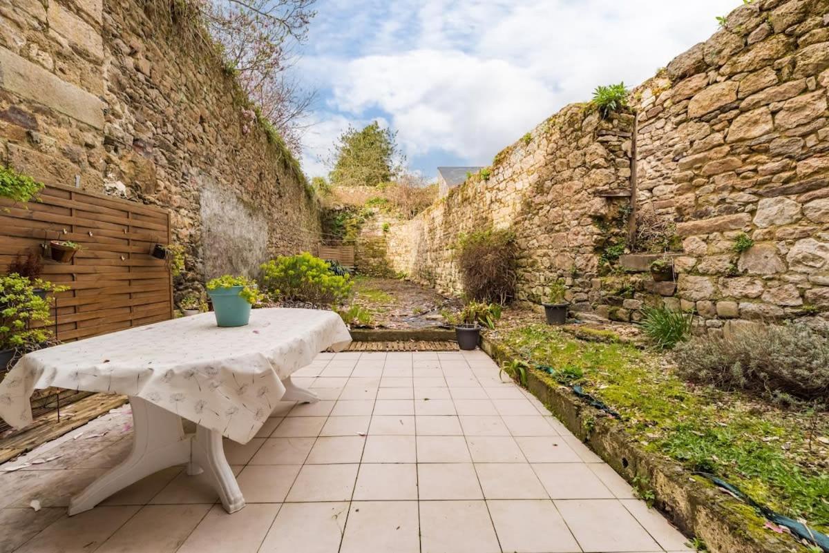 Maison Authentique Au Bord Du Trieux A Hébergement de vacances Guingamp
